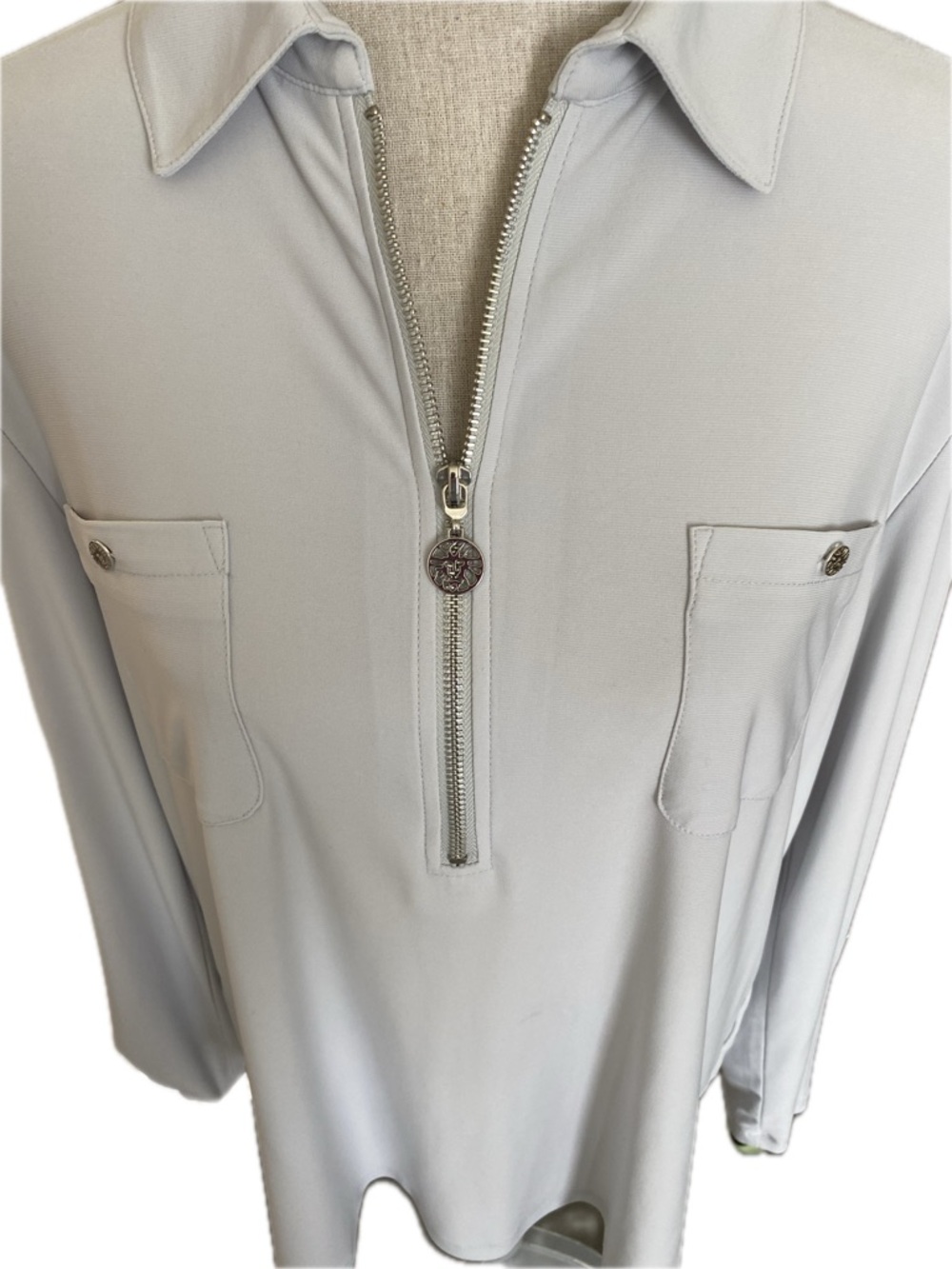 Anne Klein XL light gray top